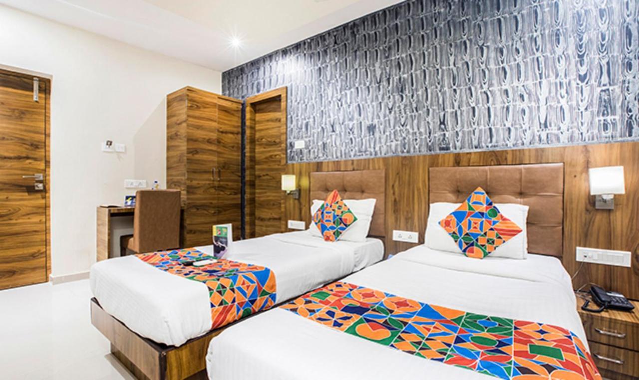 Fabhotel Amour - Nr Mumbai International Airport Exteriör bild