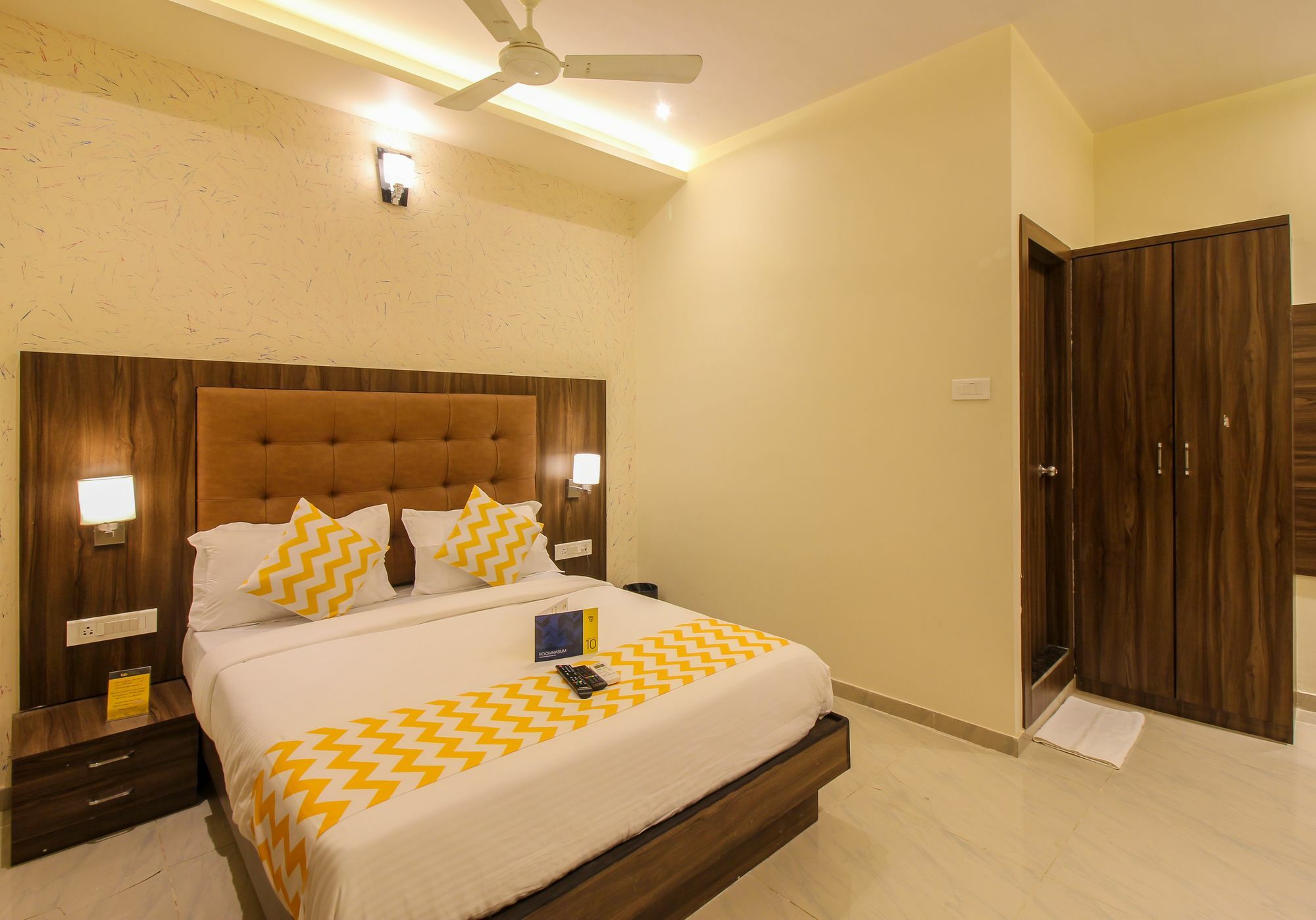 Fabhotel Amour - Nr Mumbai International Airport Exteriör bild