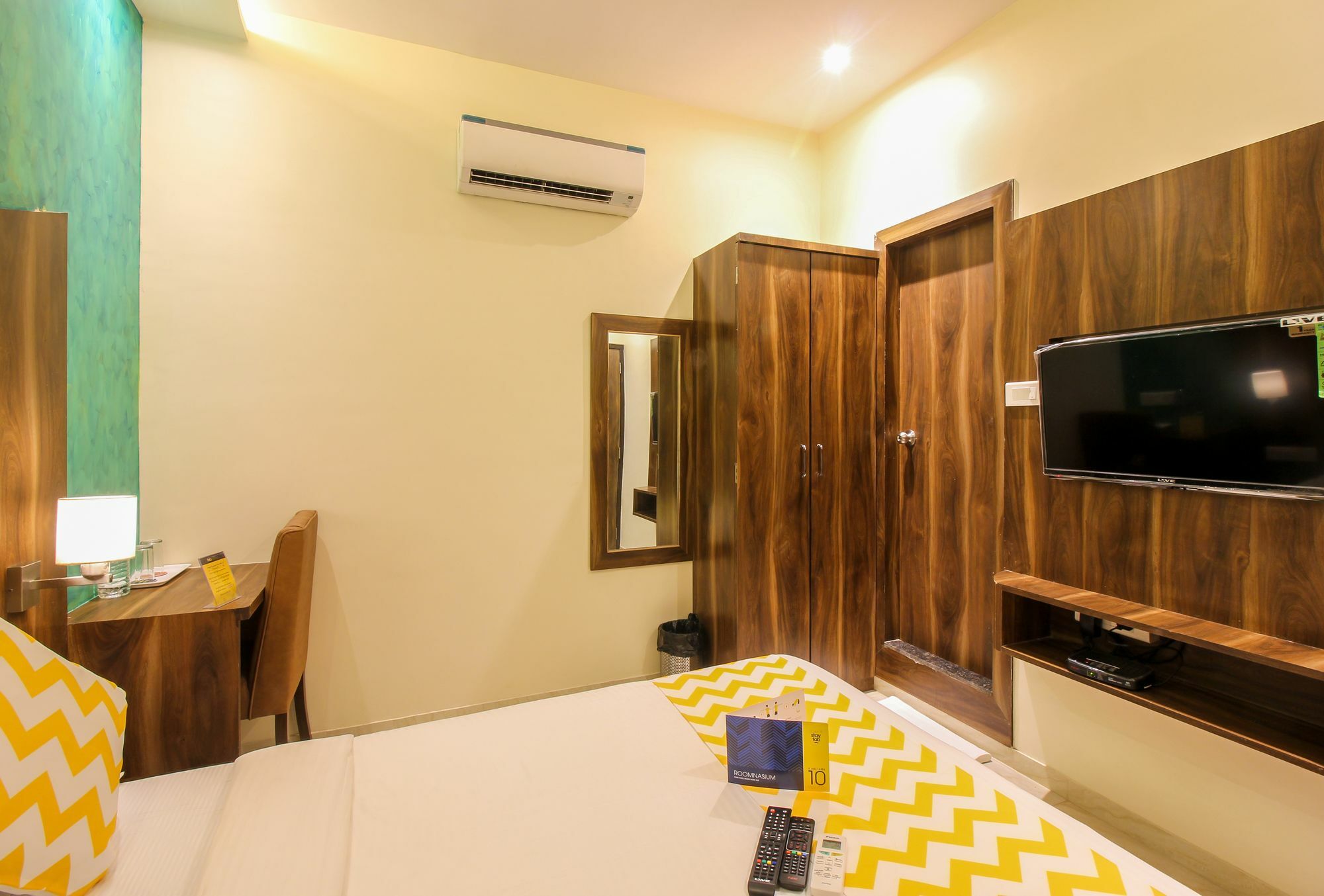 Fabhotel Amour - Nr Mumbai International Airport Exteriör bild